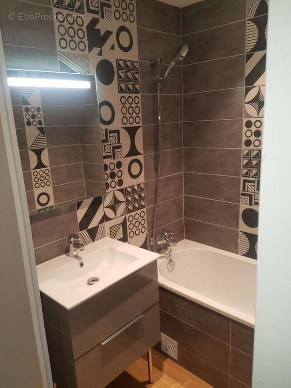 Appartement à SAINT-ETIENNE