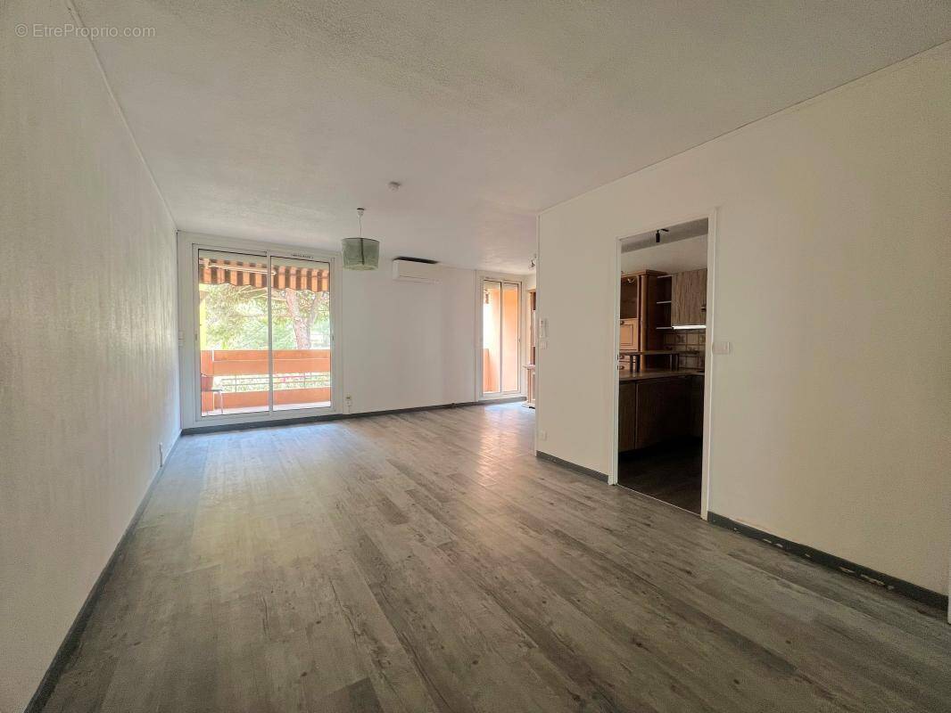 Appartement à LE CANNET