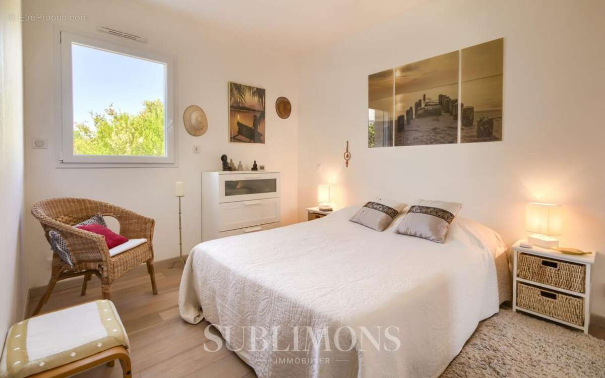 Saint-marc-sur-mer - maison contemporaine 140 m² - 4 chambr - photo 5