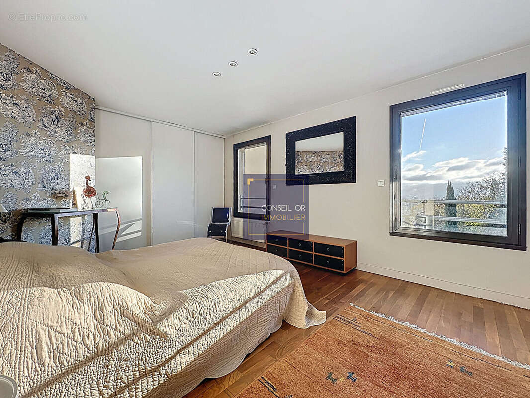 Appartement à LA MULATIERE