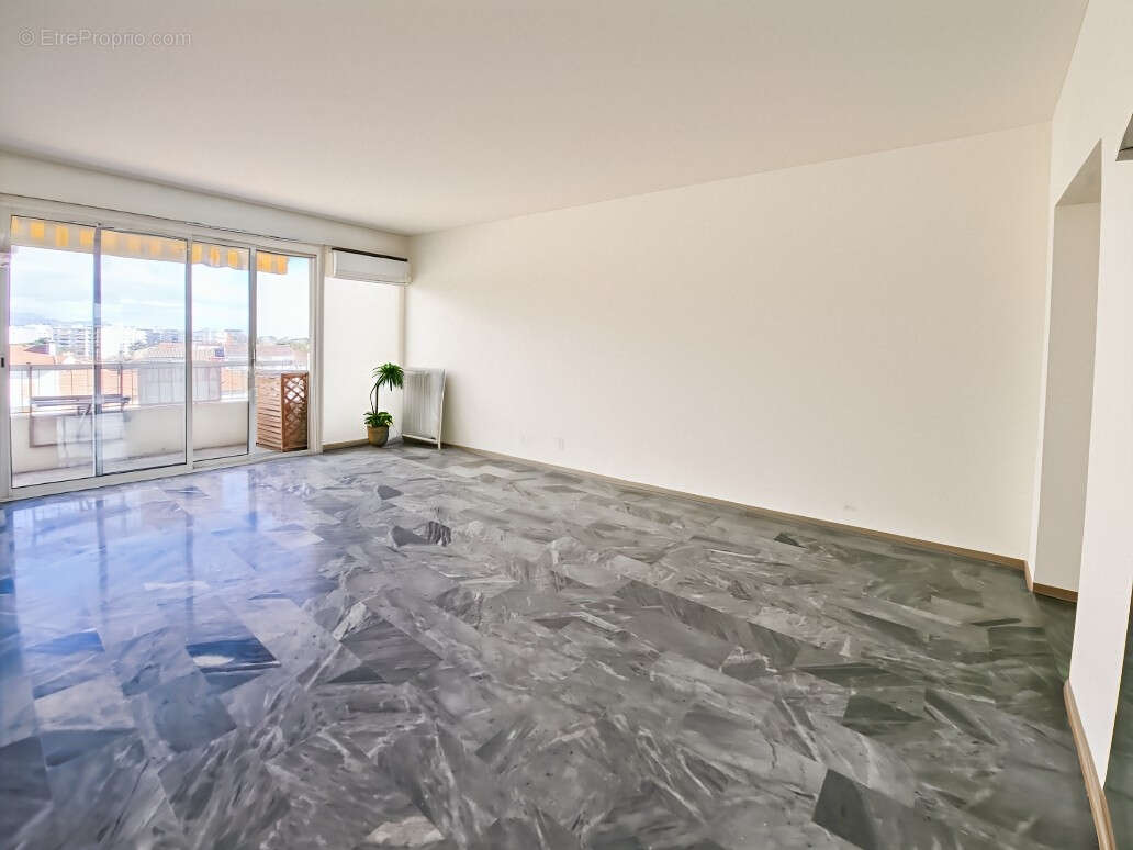 Appartement à CAGNES-SUR-MER