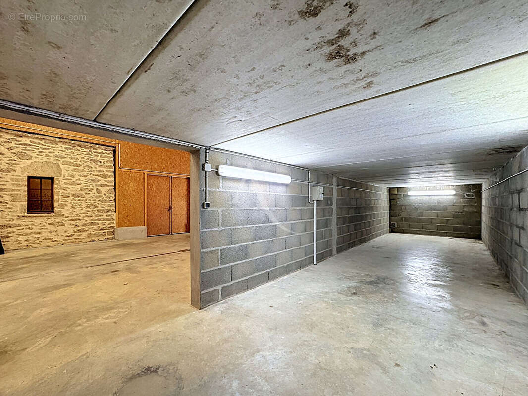 Commerce 110 m² à Thouarce  - photo 5