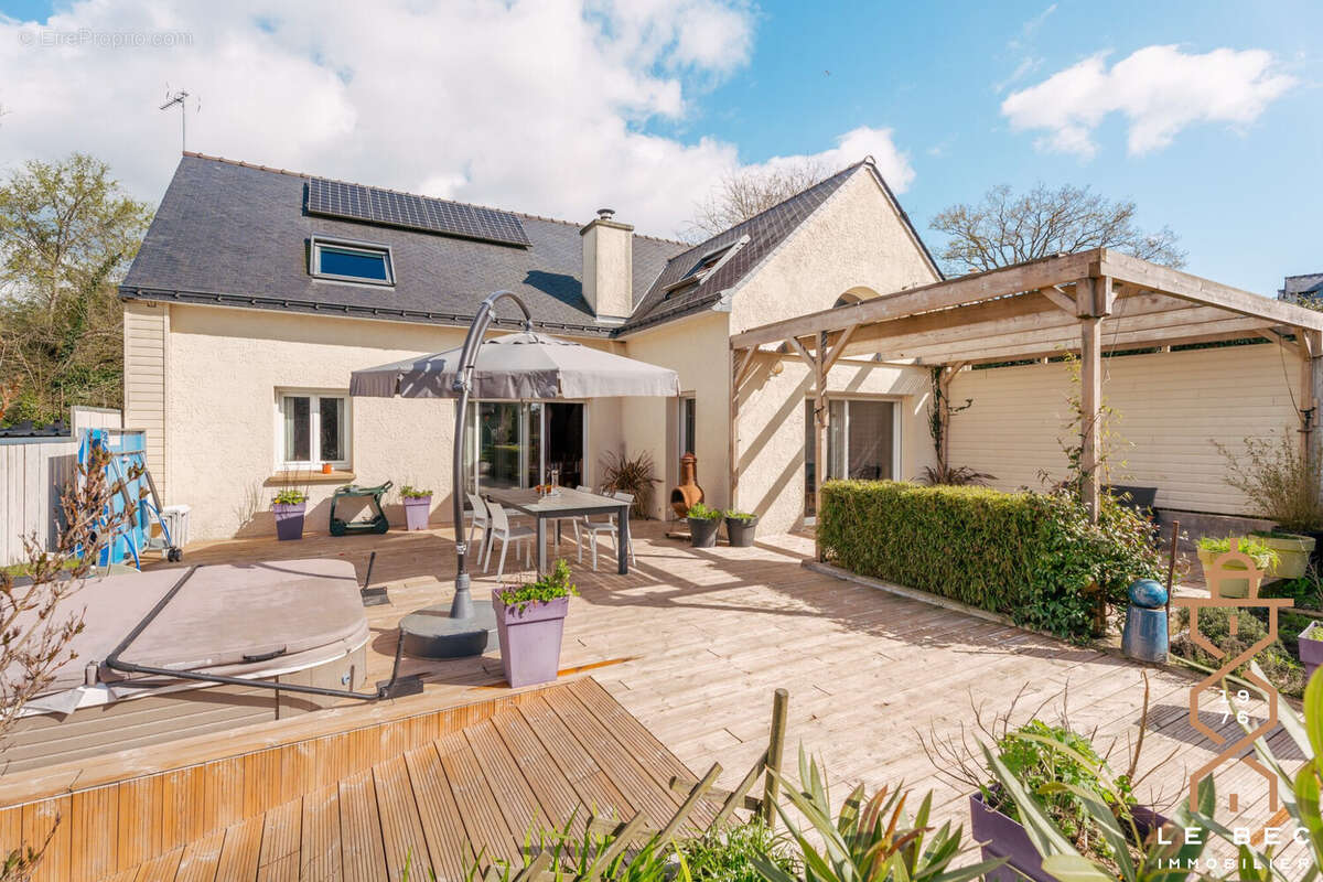 Maison à LOCOAL-MENDON