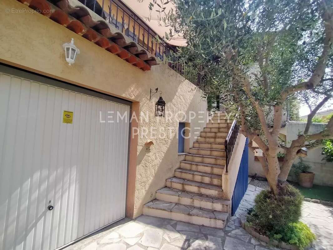 Maison à PEYMEINADE