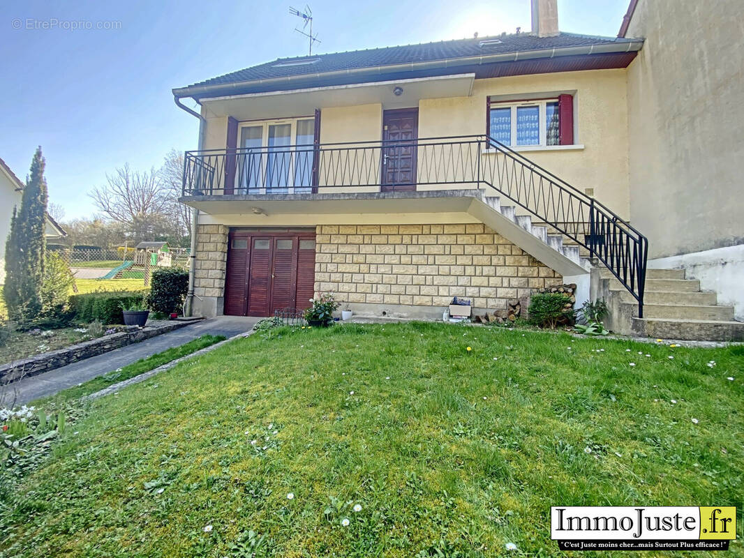 Maison à LES ESSARTS-LE-ROI