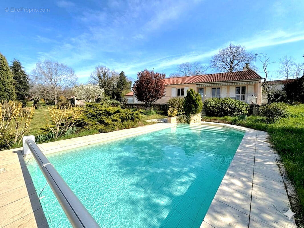 Maison à BRENS