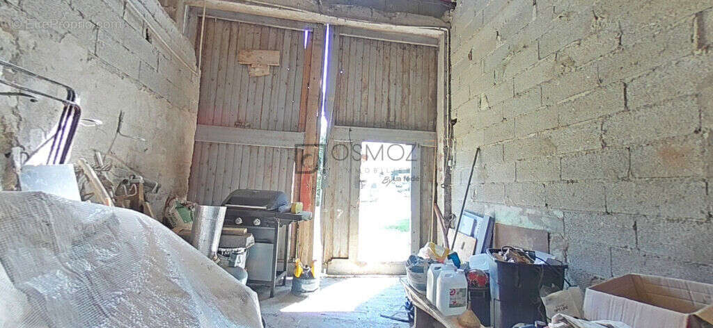 Propriété de charme avec gîte, piscine et dépendances sur 9000 m - photo 20
