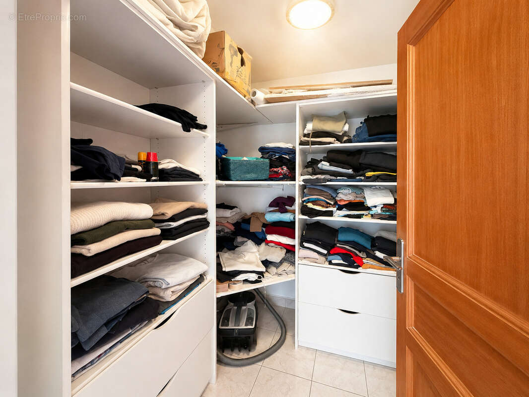 Magnifique appartement 5 pieces de 102 m2 avec parking cave et garage - beau volume - photo 12