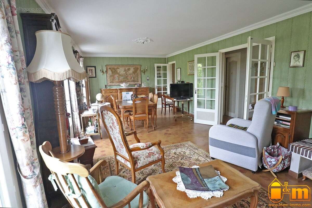 Maison à ETAMPES