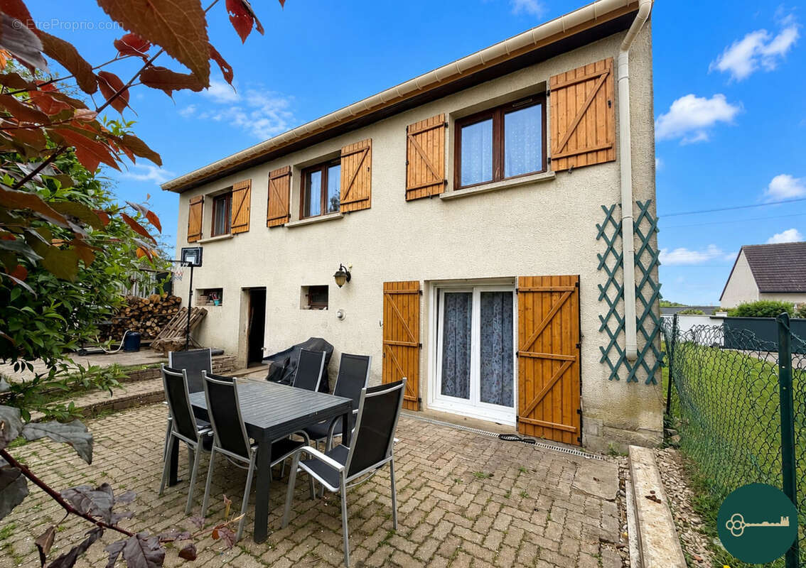 Maison à DOMMARTIN-LES-TOUL