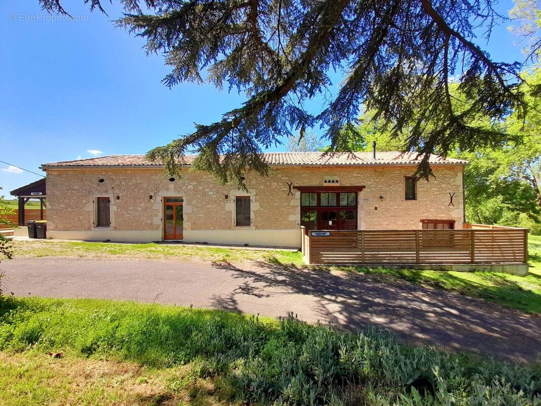 Maison à EYMET
