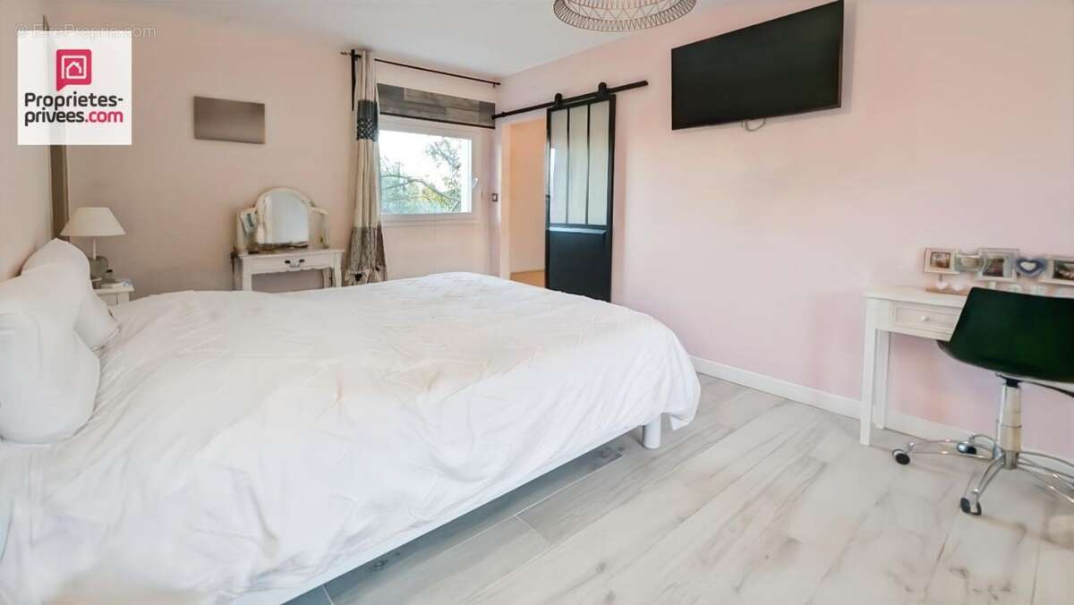 Maison à FIGANIERES