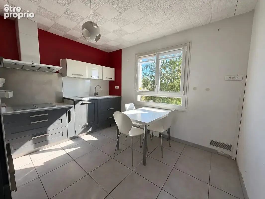 Maison 6 pièces 125 m² à vendre à Voulgezac (16250) - photo 5