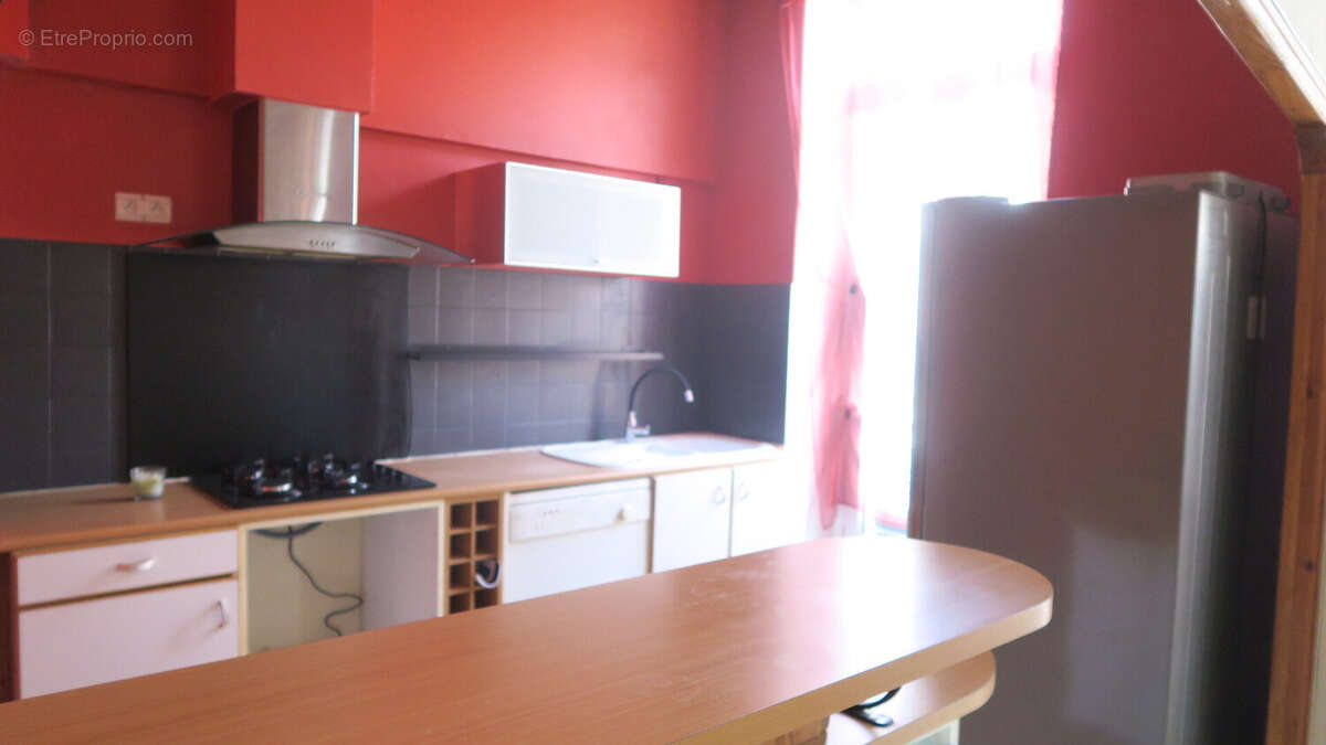 Appartement à MARSEILLE-5E