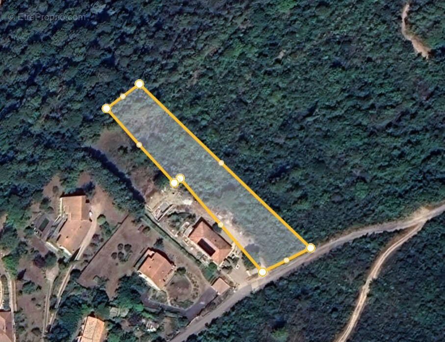 Terrain à LAMALOU-LES-BAINS