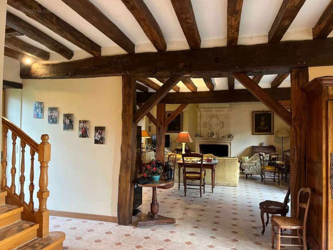 Maison à POIGNY-LA-FORET