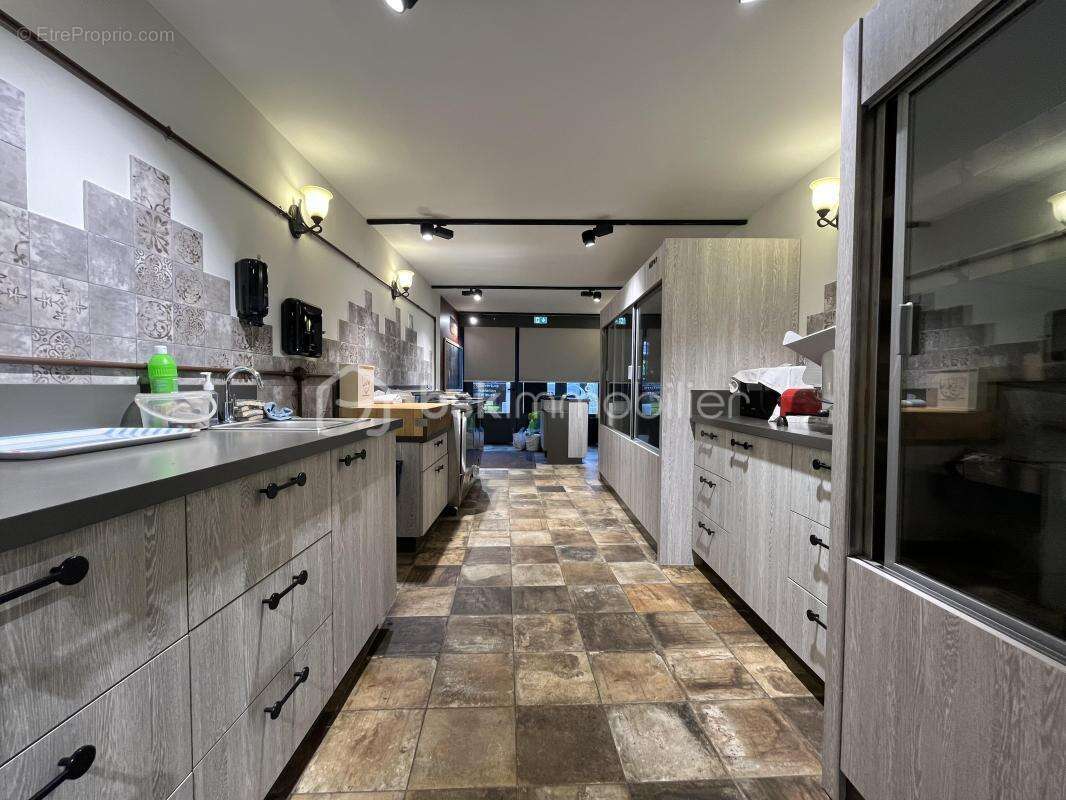 Commerce à PARTHENAY