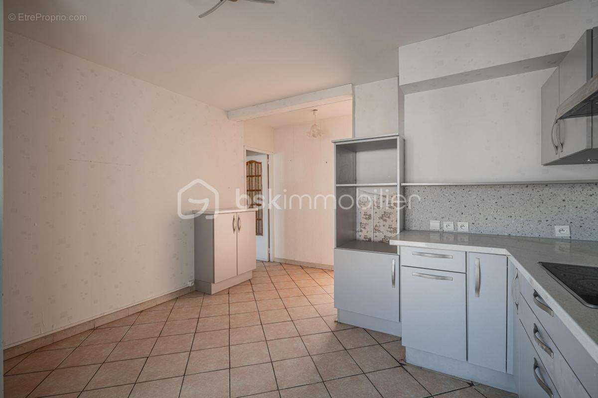 Appartement à LE PONT-DE-CLAIX