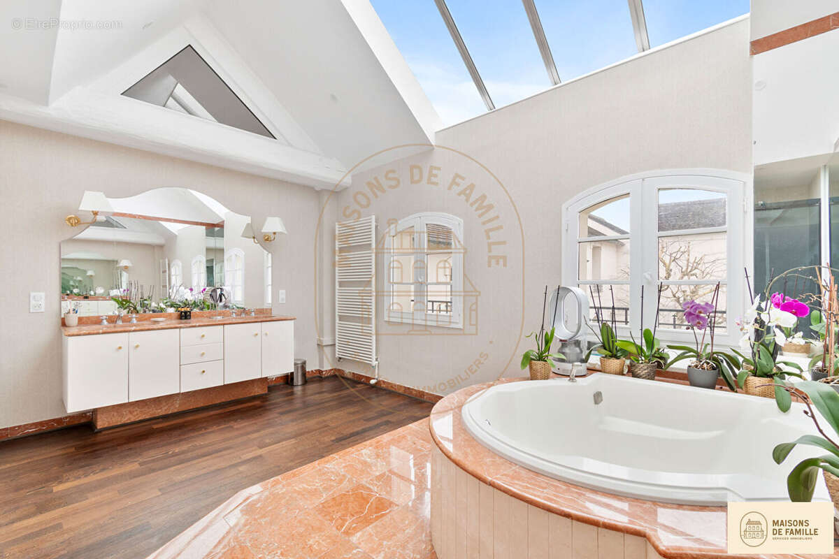 Maison à NOISY-LE-ROI