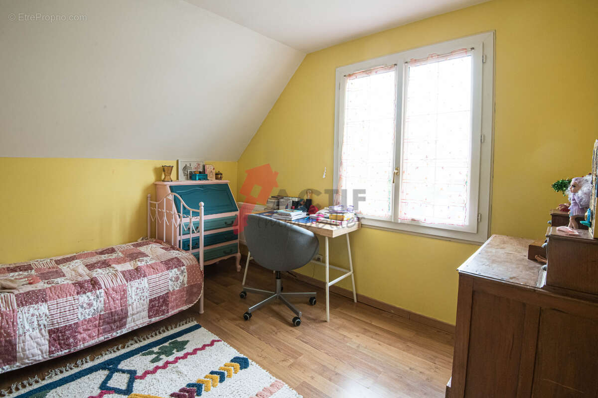 Maison à COURCOURONNES