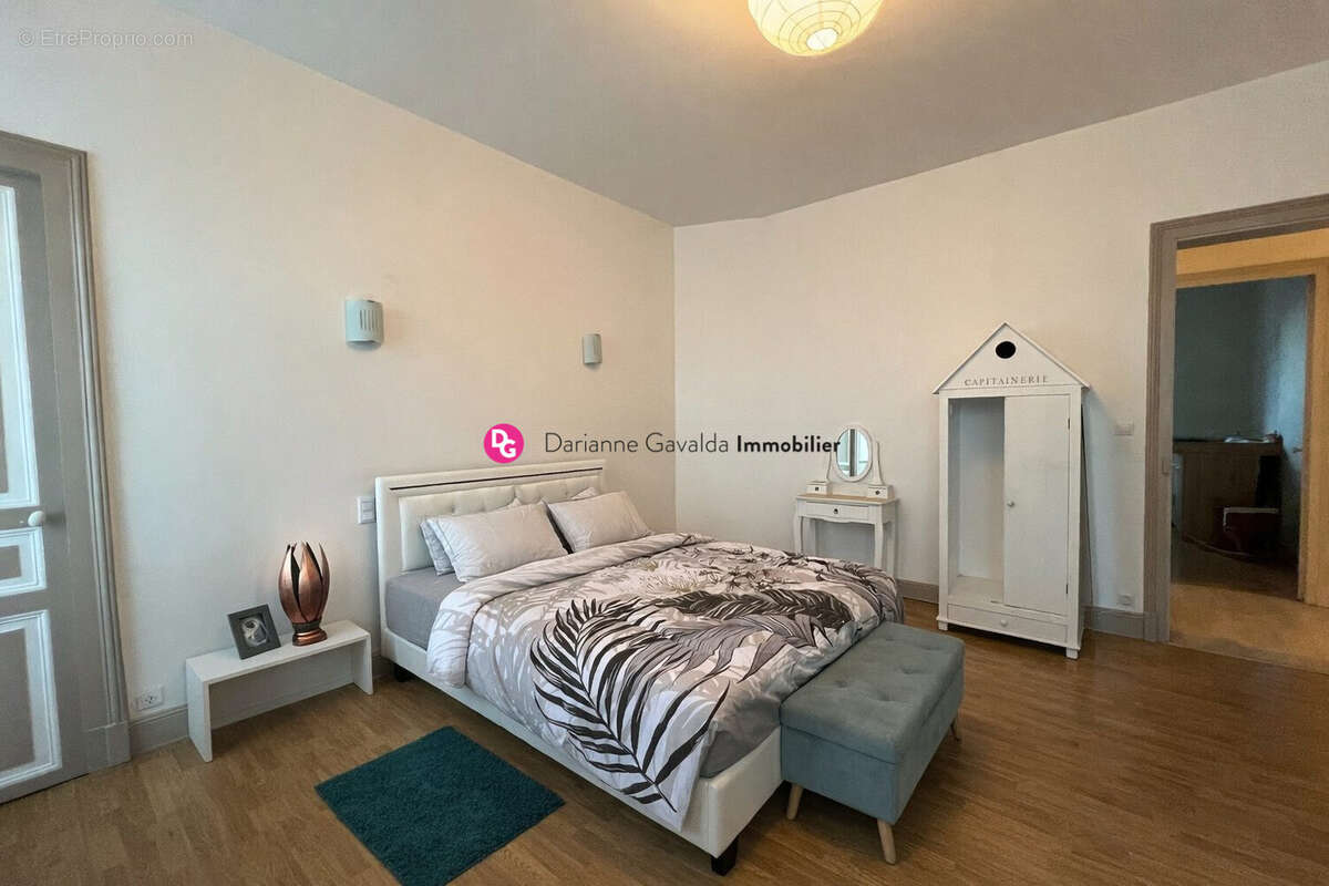Appartement à DECAZEVILLE