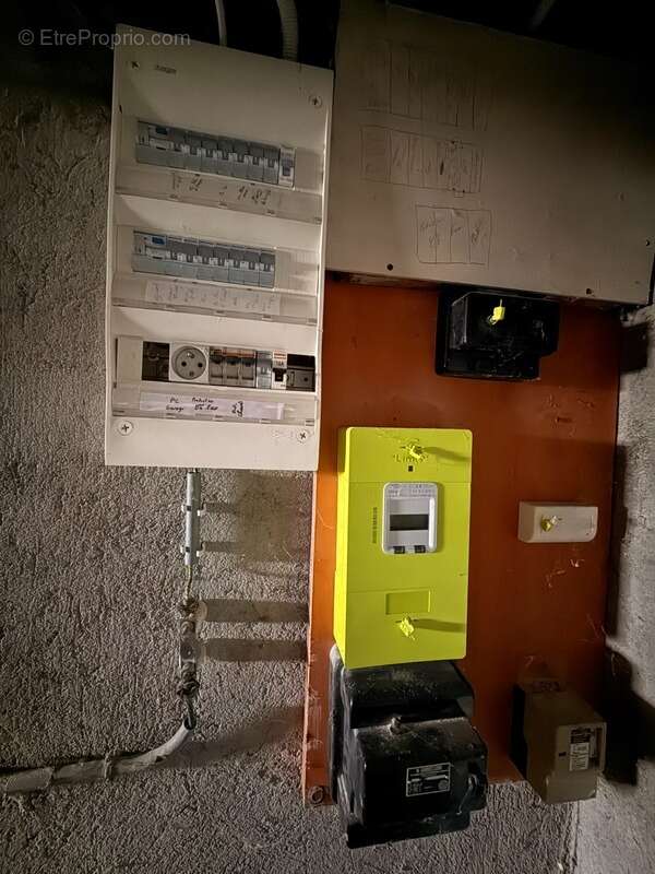 EN EXCLUSIVITE ! Pavillon de 95m² surélevé sur sous sol, rénové, sur terrain de 562m² 117 500 € - photo 37