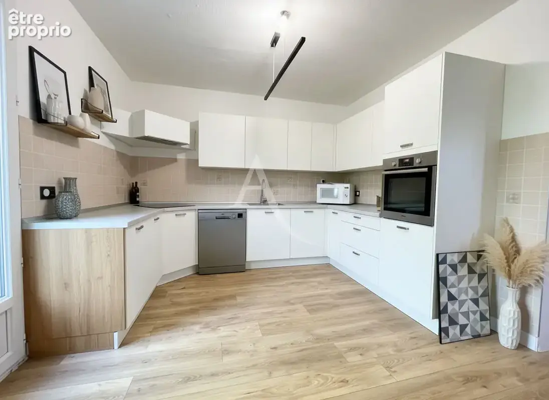 Maison Familiale - CORMERAY - photo 8