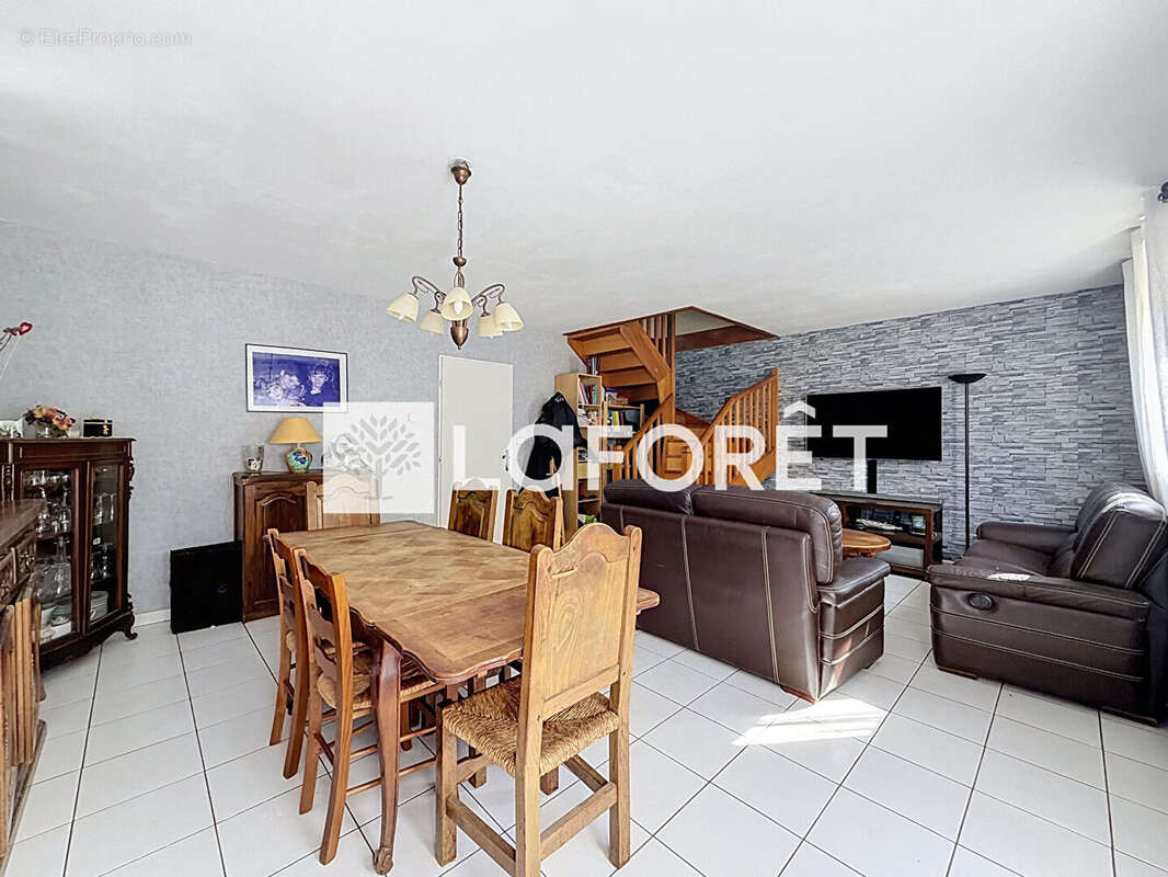 Maison Moissy Cramayel 6 pièces 107 m2 - photo 2