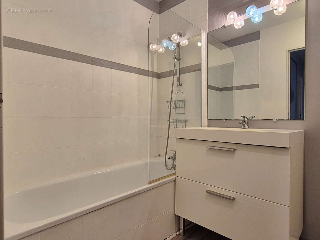 Appartement à FONTAINES-SUR-SAONE