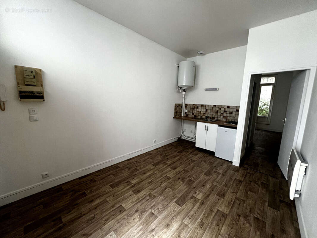 Appartement 2 pièces Place st Marc - photo 2
