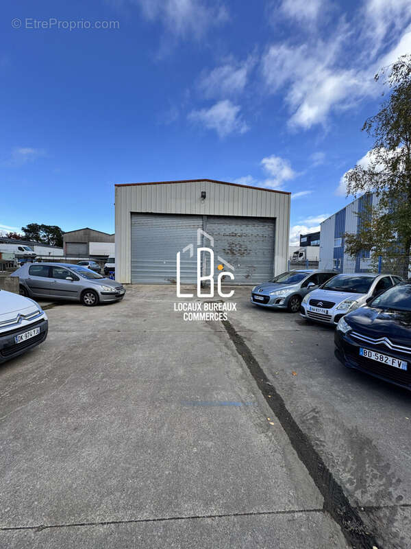 Commerce à CARQUEFOU