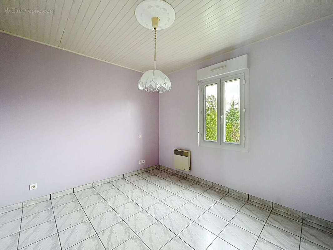 Maison à BAINS-SUR-OUST