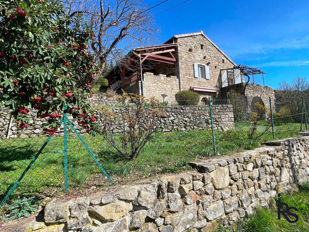 Maison à ANTRAIGUES-SUR-VOLANE