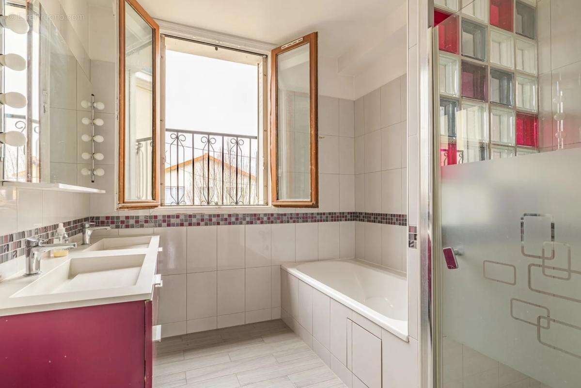 Maison à VILLEMOMBLE