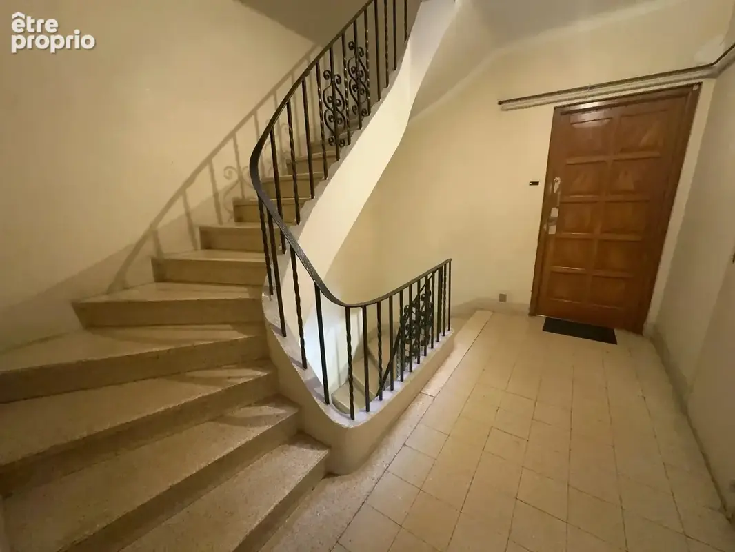 Appartement F3, 1 er étage sur 3, grand balcon, cave - photo 17