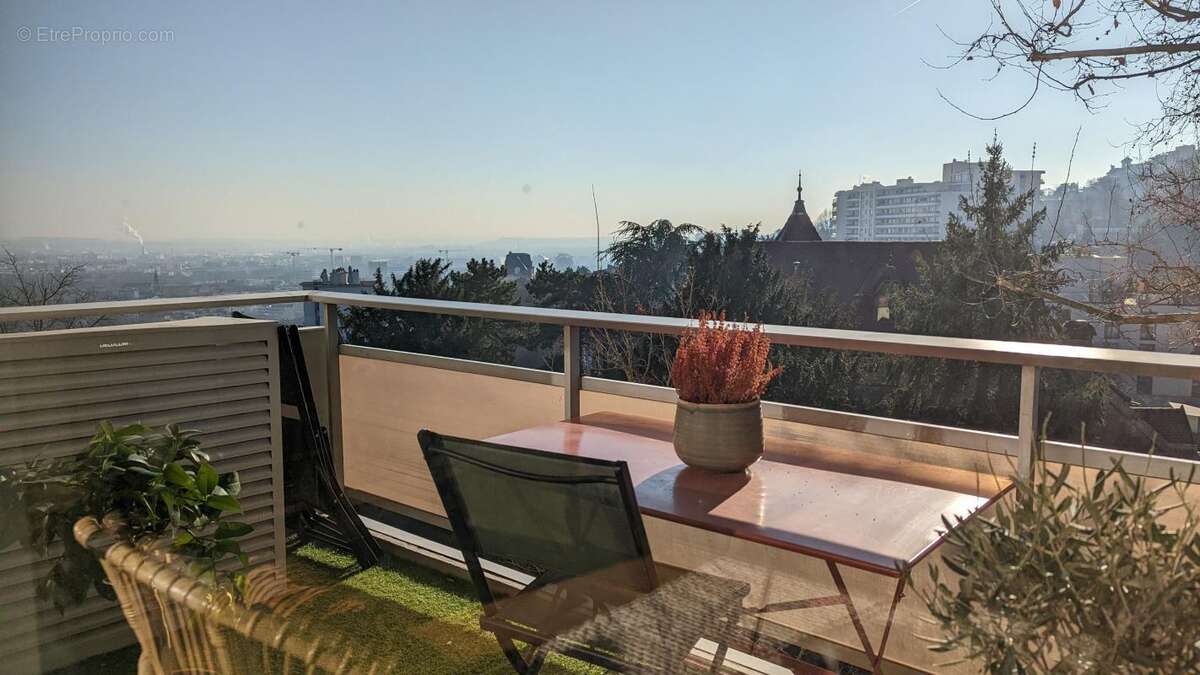 Appartement à LYON-5E