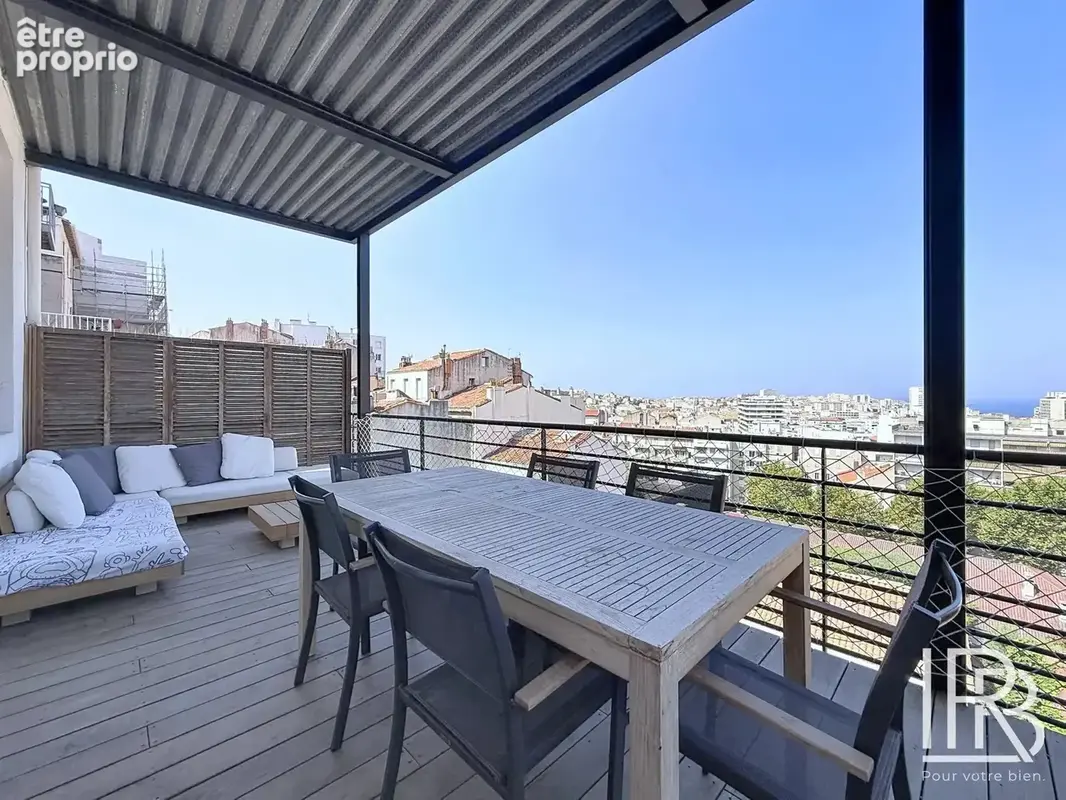 Appartement à MARSEILLE-7E