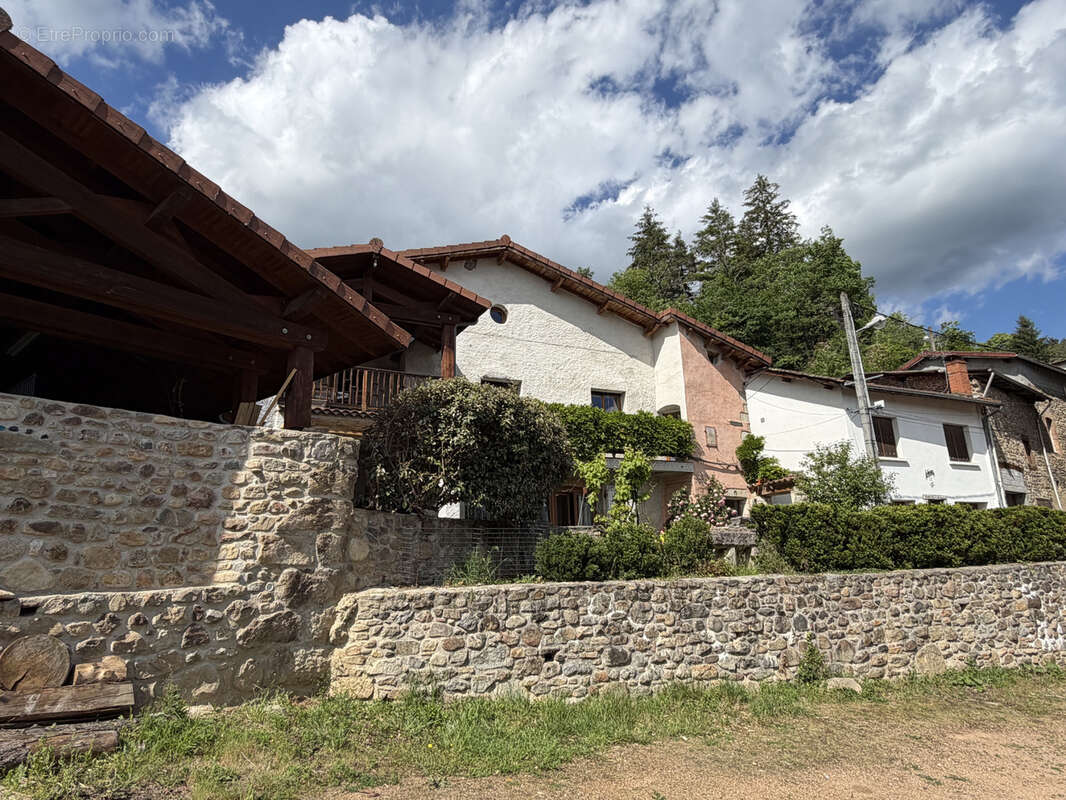 Maison à AUBUSSON-D'AUVERGNE