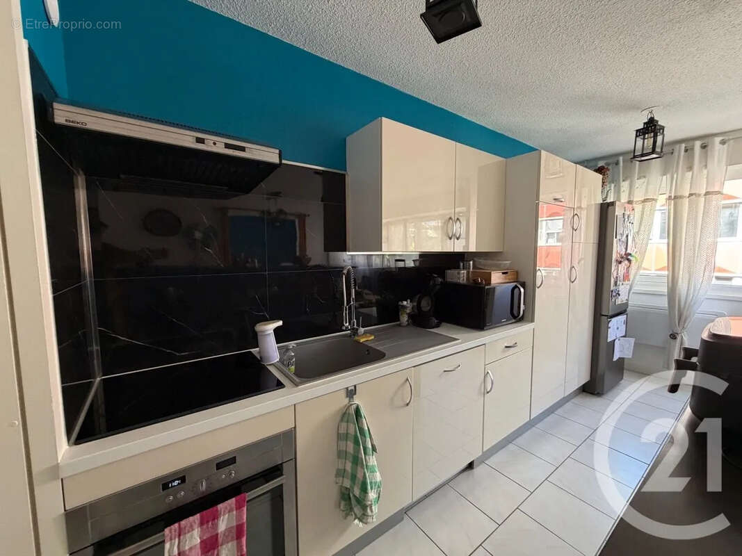 Appartement 78 m² à Aurillac  - photo 2
