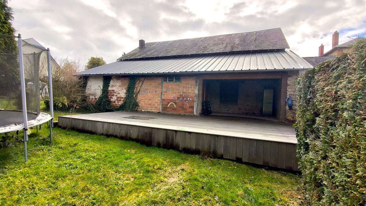 Maison à LA CROISILLE-SUR-BRIANCE
