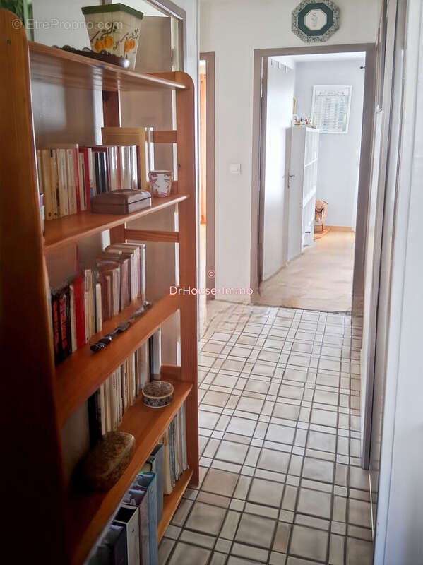 Appartement à SAINT-JEAN-DE-LA-RUELLE