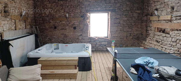 Immeuble de caractère EN TBE à usage locatif de 185m2 habitable - photo 4