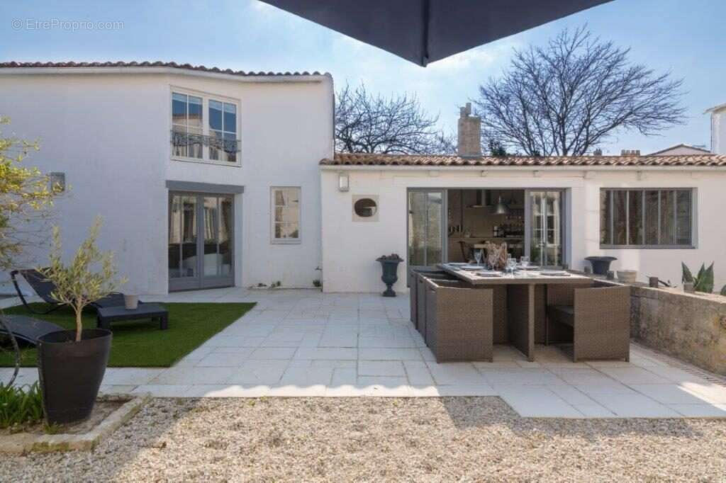 Maison à LA FLOTTE