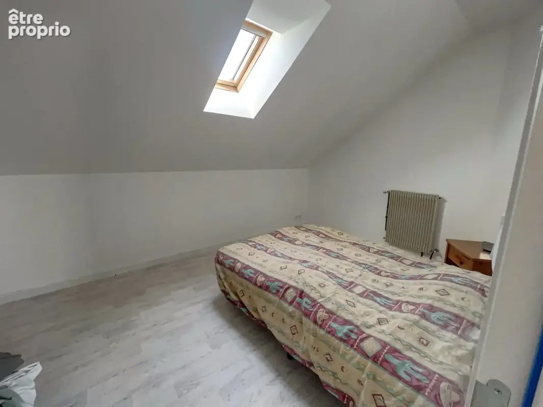 Maison de caractère au cœur de la campagne avec piscine et vaste dépendance - photo 9