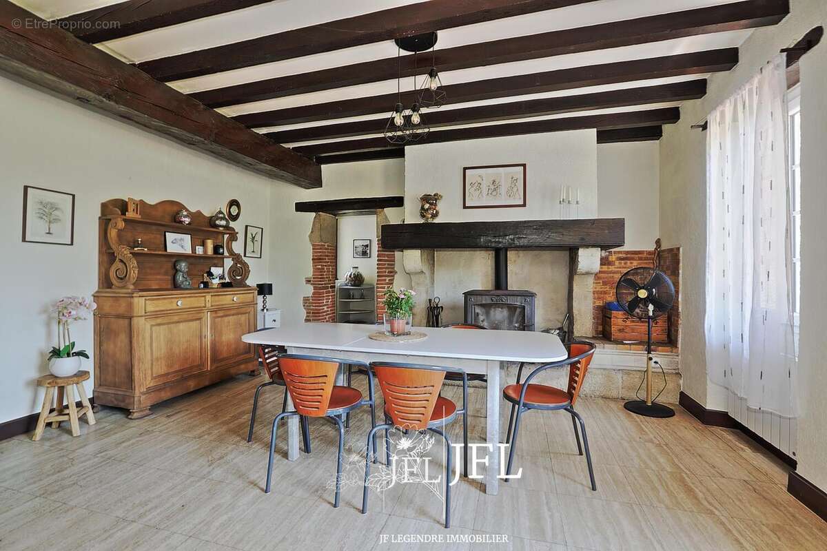 Maison à SAINT-JUSTIN