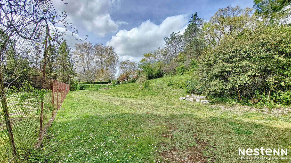 Maison à VALENCE-SUR-BAISE