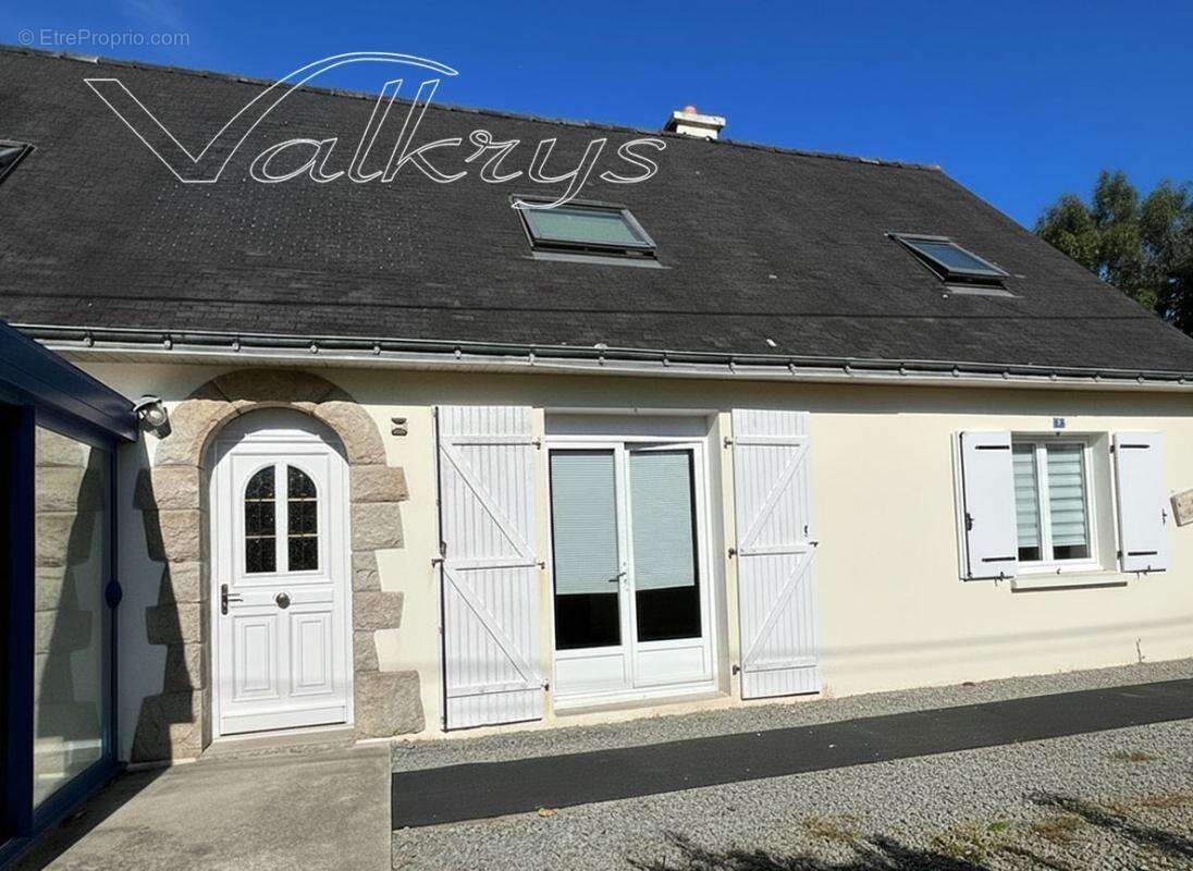 Maison proche mer et commodités à pied -7P-1000m2 zone U - photo 2