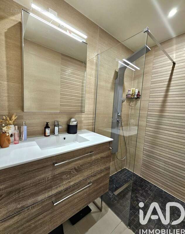 Photo 4 - Maison à LES BROUZILS