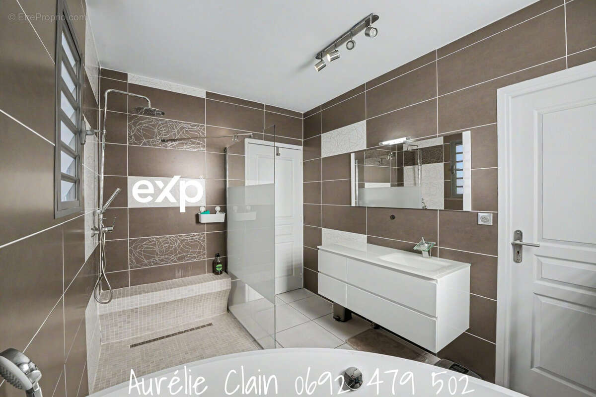 Maison 133 m² à Le Tampon  - photo 9