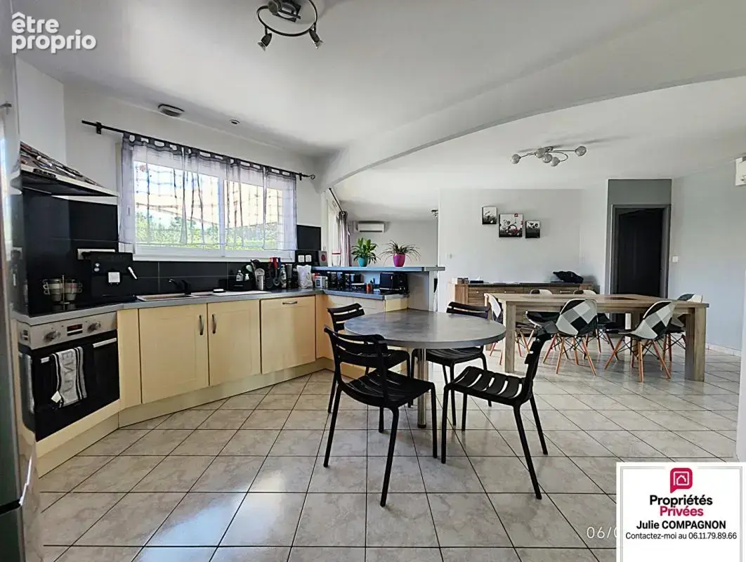 Maison de Plain-pied  120 m² - 5 chambres - garage et terrain - photo 5